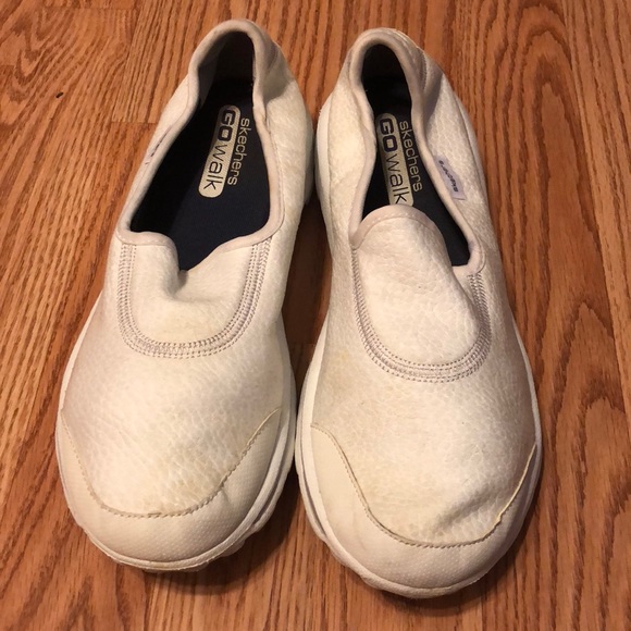 sketchers white leather